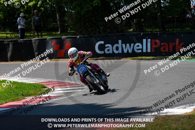 cadwell park;cadwell park photographs;cadwell trackday photographs;enduro digital images;event digital images;eventdigitalimages;peter wileman photography;racing digital images;trackday digital images;trackday photos